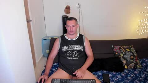 Snapshot of andreslush04 chatting on 05/11/26, 12:27 Andreslush04 online show from 05/11/26, 12:27