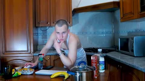 andress_rou online show from 12/17/24, 10:43