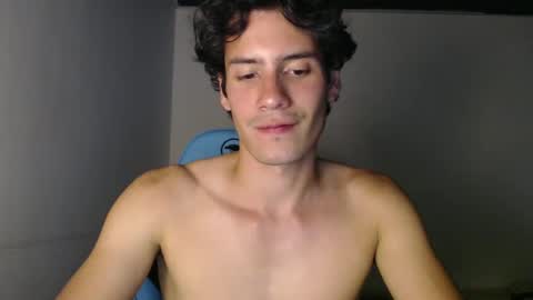 Snapshot of andrestorres0 chatting on 01/29/25, 10:53 Andres Torres online show from 01/29/25, 10:53