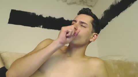 Snapshot of andrestorres0 chatting on 10/26/25, 02:34 Andres Torres online show from 10/26/25, 02:34