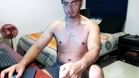 andresvergon85 online show from 03/03/25, 02:47