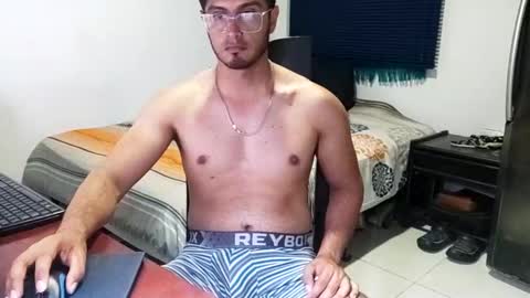 andresvergon85 online show from 03/09/25, 03:32