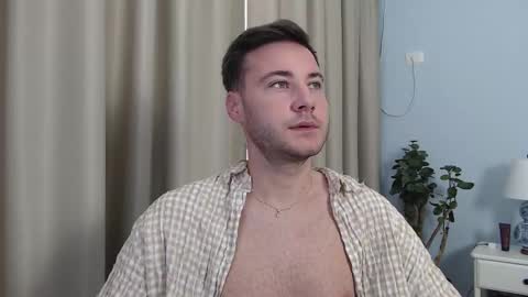 Justin Andrew online show from 09/28/25, 09:14