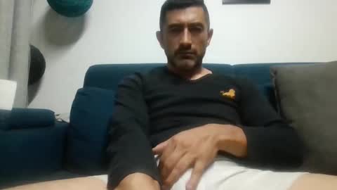 andrew973578 online show from 06/08/26, 01:50