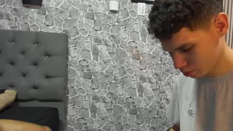 andrew_2811 online show from 10/19/25, 11:05