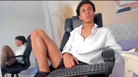 andrew_burnss online show from 11/12/25, 02:50