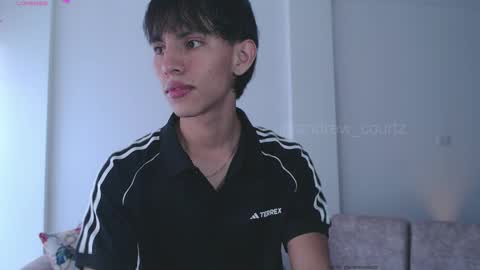 Snapshot of andrew_courtz chatting on 12/14/25, 08:13 Andrew Courtz online show from 12/14/25, 08:13