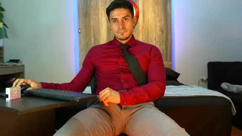 Snapshot of andrew_elliot chatting on 03/20/26, 02:27 Andrew online show from 03/20/26, 02:27
