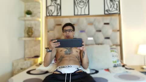 andrew_haalls online show from 11/30/25, 09:30