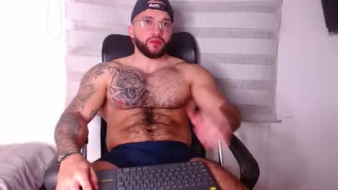 andrew_holden__ online show from 11/07/25, 11:38