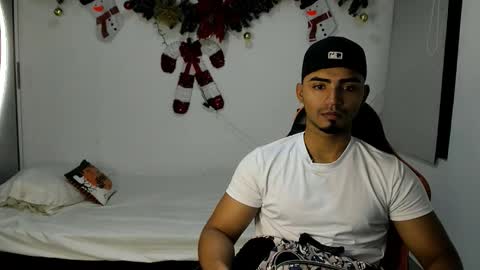 Snapshot of andrew_jonhes1 chatting on 12/16/25, 11:48 andrew_jonhes1 online show from 12/16/25, 11:48