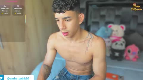 Snapshot of andrew_twink18 chatting on 11/07/25, 04:18 Andrew M. online show from 11/07/25, 04:18