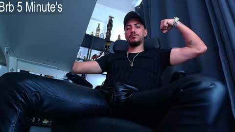 Snapshot of andrewbanner chatting on 10/03/25, 05:37 MasterRomania  online show from 10/03/25, 05:37