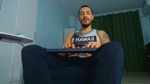 Snapshot of andrewbanner chatting on 10/15/25, 05:29 MasterRomania  online show from 10/15/25, 05:29