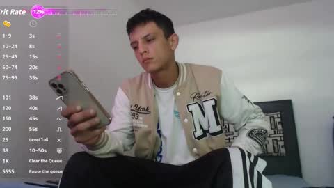 Snapshot of andrewcooper1 chatting on 10/15/25, 05:35 andrew online show from 10/15/25, 05:35