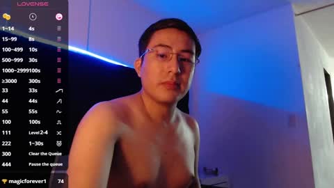Snapshot of andrewmhilton_ chatting on 01/07/25, 12:45 andrewmhilton_ online show from 01/07/25, 12:45