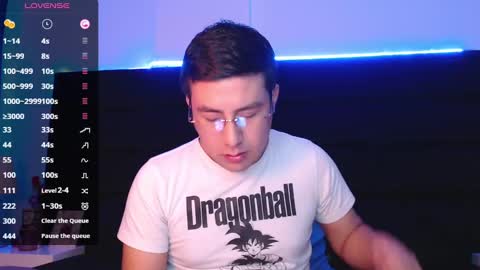 Snapshot of andrewmhilton_ chatting on 01/08/25, 01:21 andrewmhilton_ online show from 01/08/25, 01:21