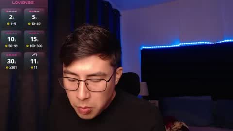 andrewmhilton_ online show from 06/10/26, 03:29