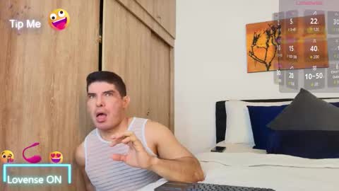 Snapshot of andrewstelee chatting on 11/27/25, 06:10 andrewstelee online show from 11/27/25, 06:10