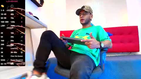   online show from 10/19/25, 09:59