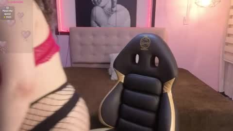 androm3da_ online show from 05/18/26, 07:31