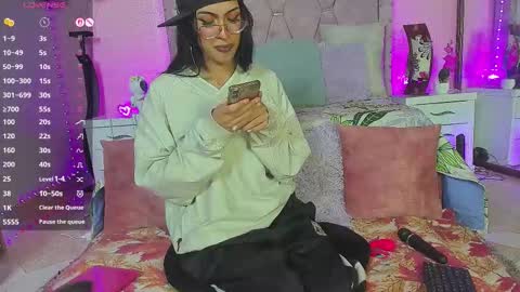 vero paez online show from 10/18/25, 01:30