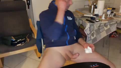 androx77 online show from 01/31/25, 10:10