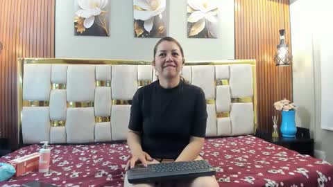 Snapshot of andry_will chatting on 05/12/26, 10:18 Andry online show from 05/12/26, 10:18