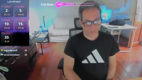 Snapshot of andy0pandi chatting on 11/24/25, 06:18 Andrew online show from 11/24/25, 06:18