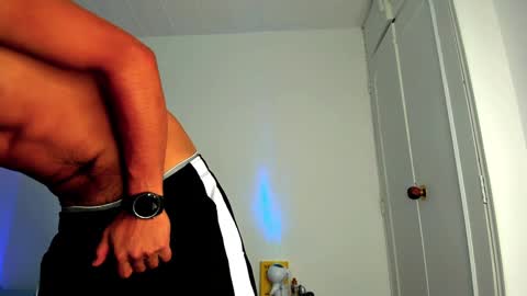 Snapshot of andy_0018 chatting on 02/05/25, 09:29 Andy online show from 02/05/25, 09:29