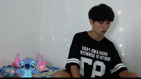 Snapshot of andy_andrade chatting on 10/06/25, 03:15 andy_andrade online show from 10/06/25, 03:15