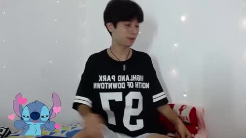 Snapshot of andy_andrade chatting on 10/26/25, 05:57 andy_andrade online show from 10/26/25, 05:57