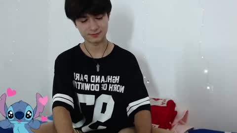 Snapshot of andy_andrade chatting on 10/29/25, 04:04 andy_andrade online show from 10/29/25, 04:04