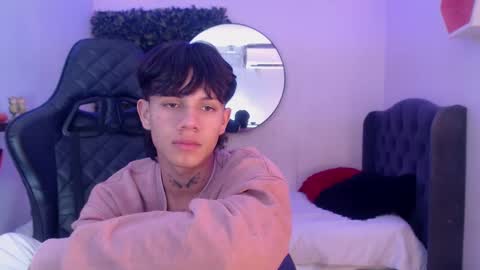 andy_dan1 online show from 02/25/25, 08:30