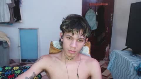 andy_dan1 online show from 05/23/26, 06:29