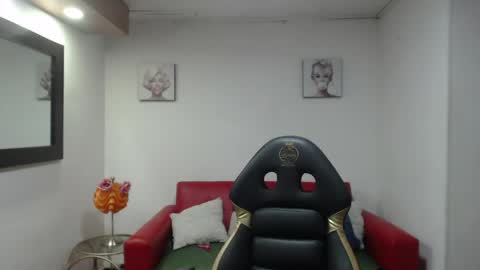 andy_eagleton_20 online show from 06/03/26, 02:36