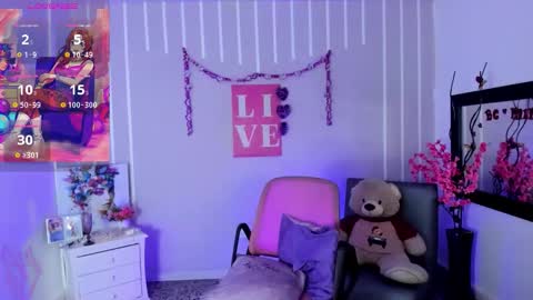 Snapshot of andy_gamboa chatting on 10/02/25, 12:45 Andrea online show from 10/02/25, 12:45