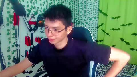 Snapshot of andy_gray01 chatting on 11/03/25, 04:19 Andy Gray online show from 11/03/25, 04:19