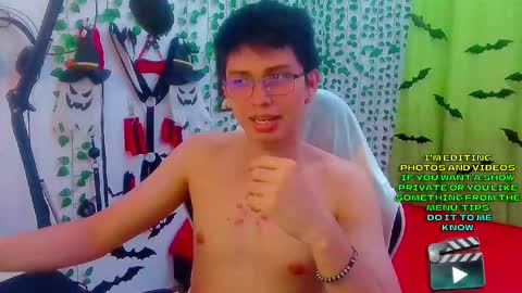 Snapshot of andy_gray01 chatting on 11/27/25, 01:51 Andy Gray online show from 11/27/25, 01:51