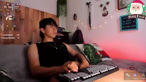 Snapshot of andy_guez_11 chatting on 12/23/24, 12:03 andy_guez_11 online show from 12/23/24, 12:03