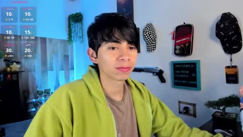Snapshot of andy_guez_11 chatting on 02/28/25, 10:41 andy_guez_11 online show from 02/28/25, 10:41