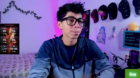 andy_guez_11 online show from 11/08/25, 10:15