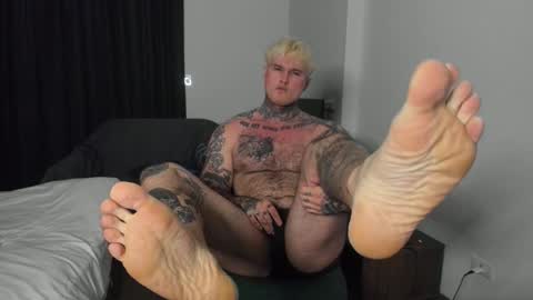 Snapshot of andy_hunk chatting on 01/24/25, 02:18 Andrew online show from 01/24/25, 02:18