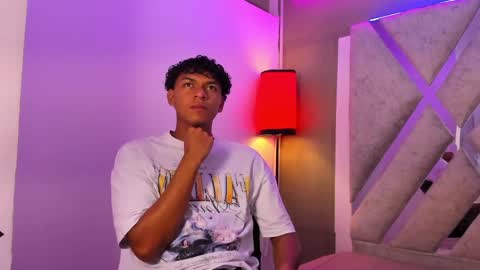 andy_jones7 online show from 09/20/25, 03:40