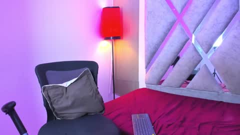 andy_jones7 online show from 09/27/25, 03:33