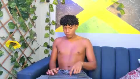 andy_jones7 online show from 10/09/25, 04:21