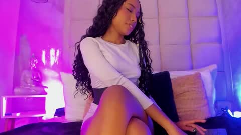 Snapshot of andy_miiller chatting on 09/18/25, 01:24  Andy  online show from 09/18/25, 01:24