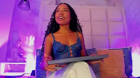 Snapshot of andy_miiller chatting on 10/09/25, 01:20  Andy  online show from 10/09/25, 01:20