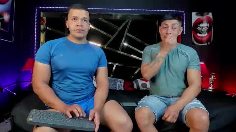 Snapshot of andyandfrank chatting on 12/03/25, 08:40 andyandfrank online show from 12/03/25, 08:40