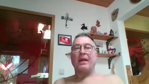 Snapshot of andybayern chatting on 04/25/26, 07:33 andybayern online show from 04/25/26, 07:33